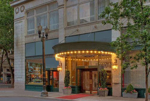 TRS_PortlandDowntown_Exterior_HotelEntrance